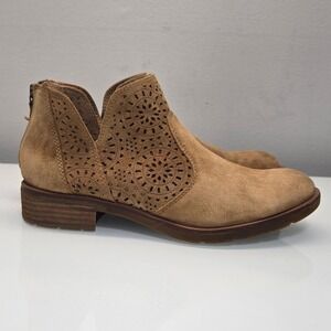 Sofft Barrosa Ankle Booties Womens 8 Brown Suede Western Perforated Block Heel